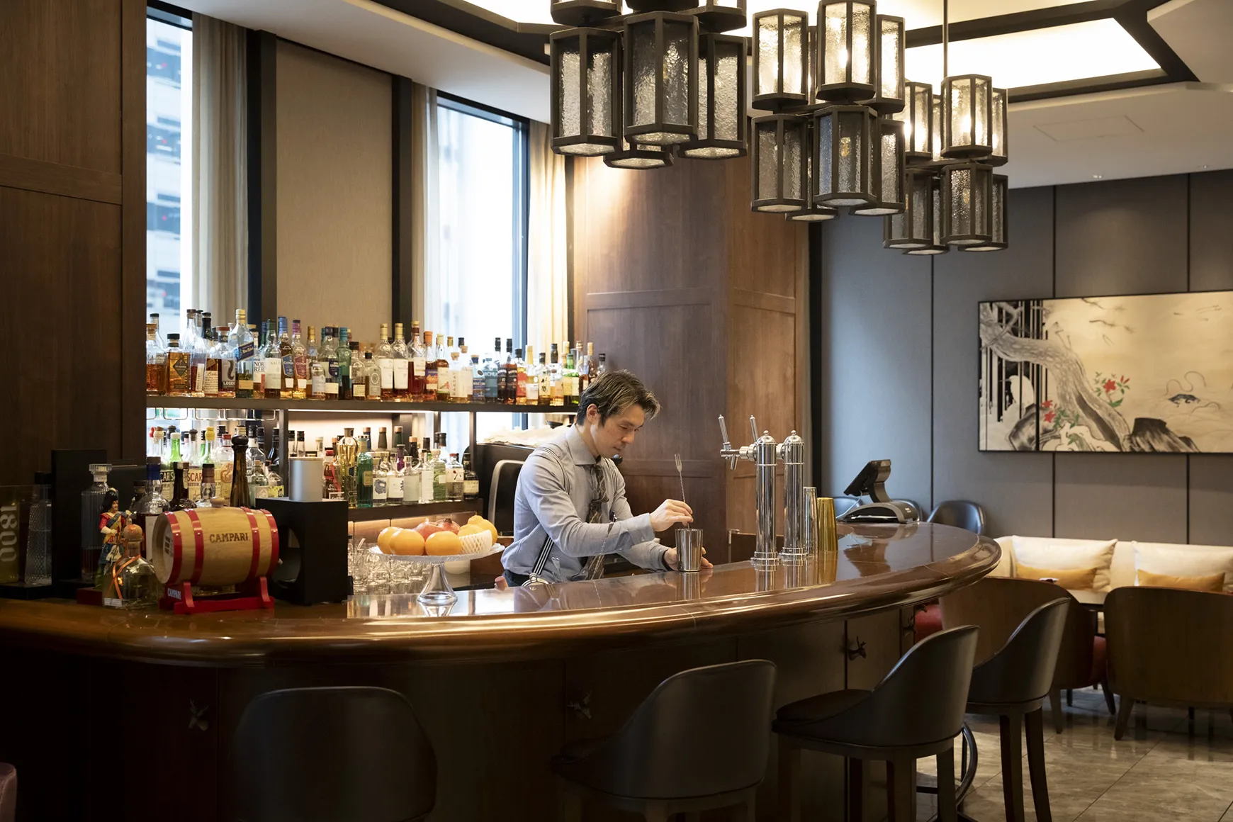 バッハの愛したコーヒーの香りをカクテルにして。繊細な味と香りの物語が楽しめるホテルのバーへ